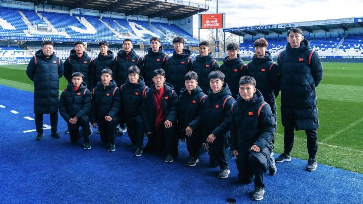 2019-2021三年间大股东减持超过1.3万亿，减持新规后各方面要求严格
，2024年增持近600亿，今年前三个季度减持约1200亿元；
