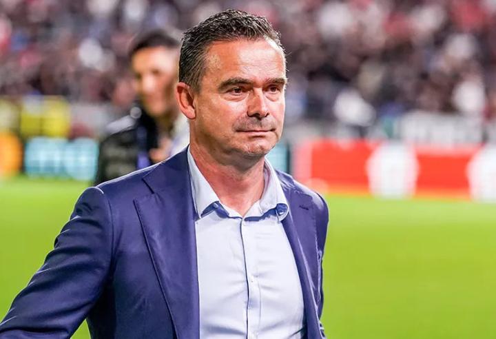 边路超跑�！西蒙尼边路断球再过一人�，倒三角助攻阿尔马达破门