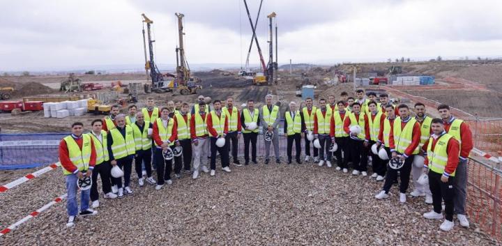 久草成人社区下载登录