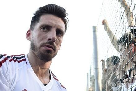 全市场:索萨再次拒绝土超队|特拉布宗体育|ac米兰|何塞-索萨|懂球帝