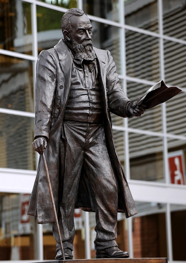 弗格斯苏特传说中全世界第一位职业足球运动员