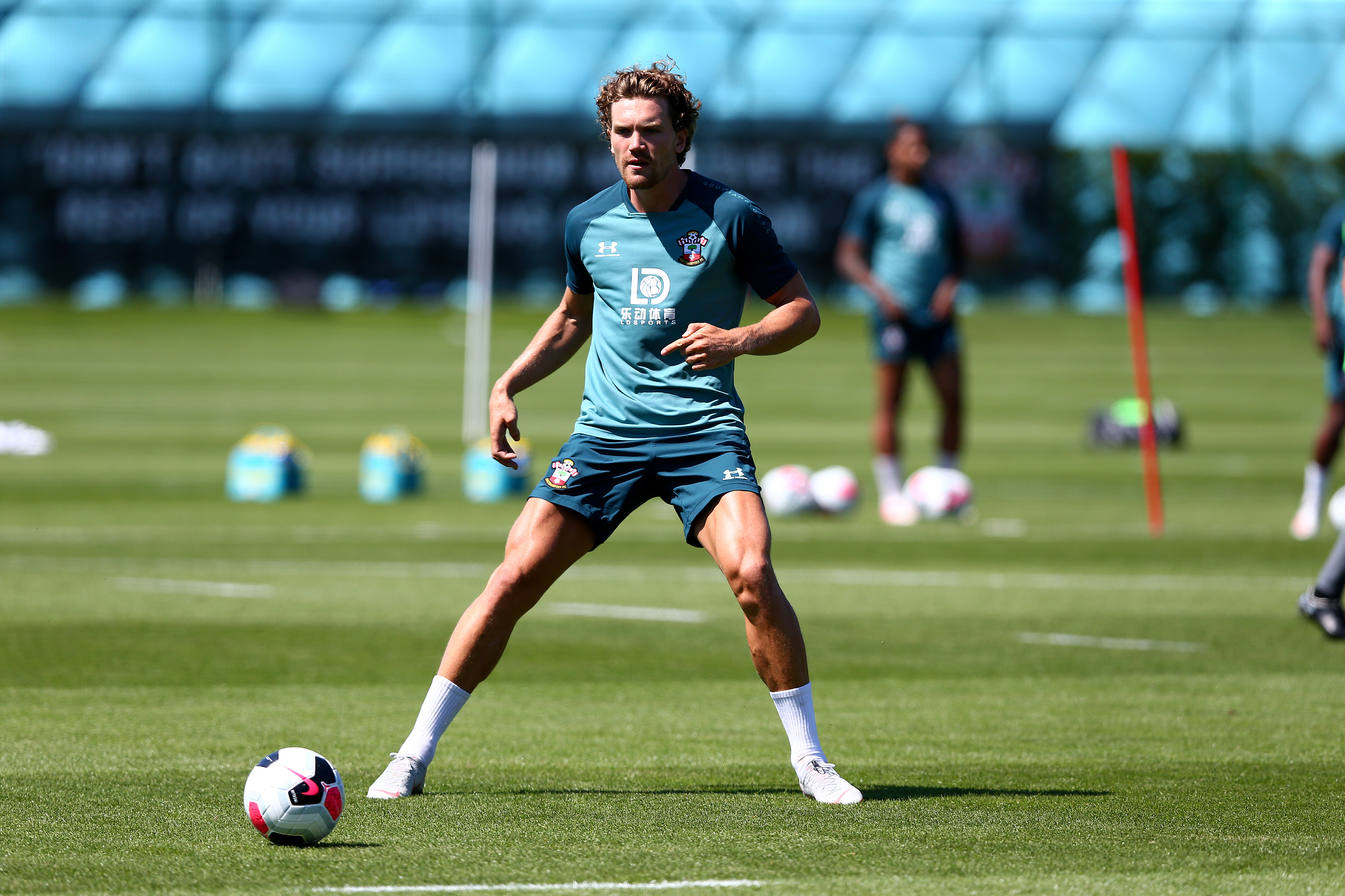 官宣山姆加拉格转会至布莱克本流浪者足球俱乐部