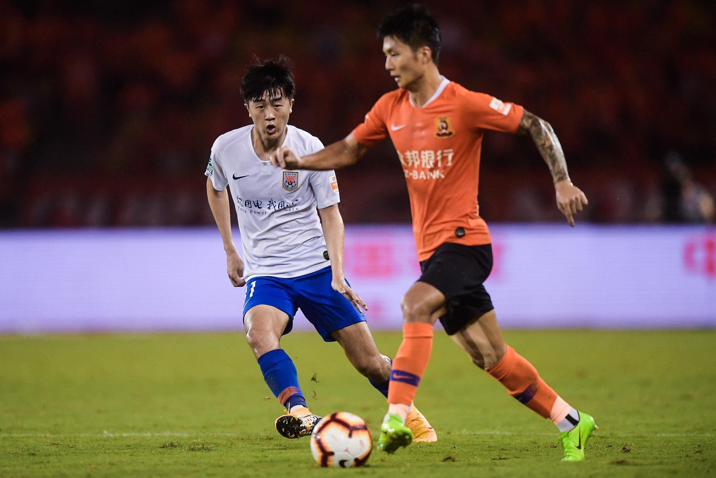 战报丨橙海沸腾,明天传射!武汉卓尔2-1战胜山东鲁能泰山