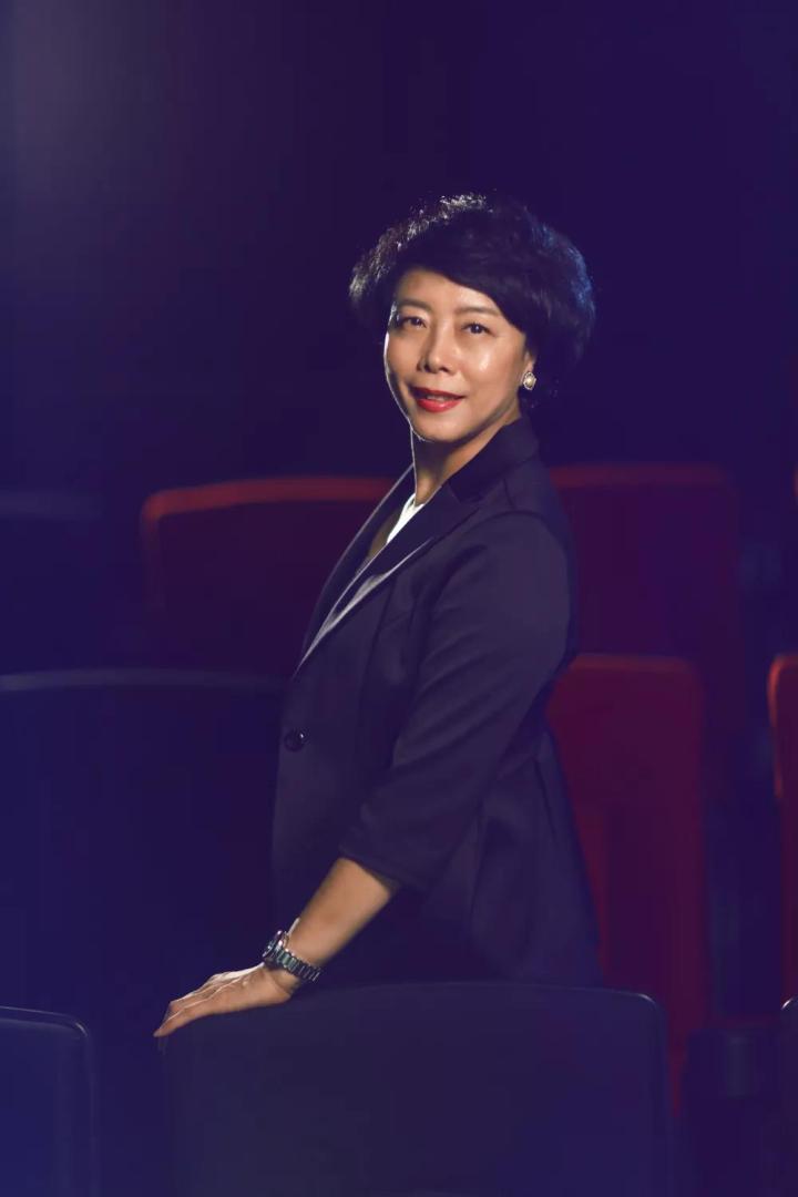 建业副总裁闵闵:伪球迷说