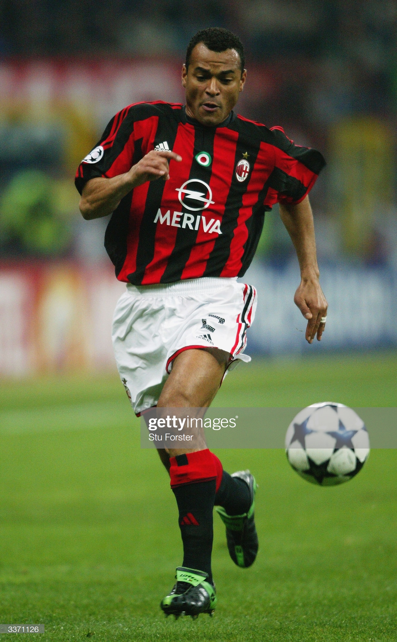 意大利曾经的第一运动品牌因米兰而发迹如今混得比米兰还惨