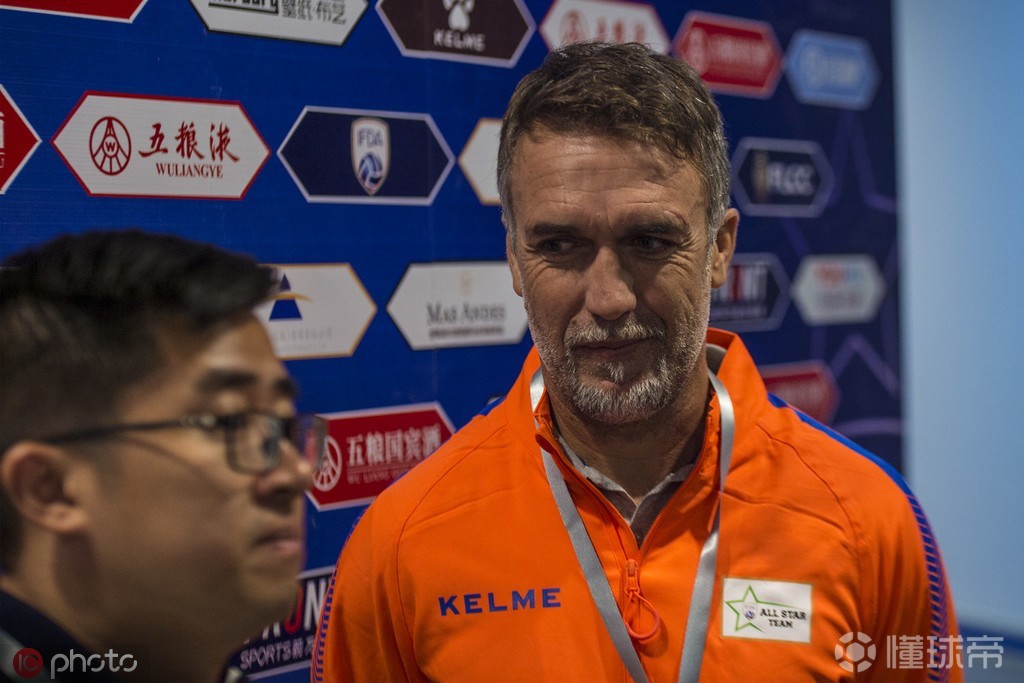 米体佛罗伦萨将在未来几小时内官宣巴蒂斯图塔回归