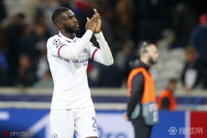 托莫里我曾经在训练中撞断科斯塔的鼻梁骨