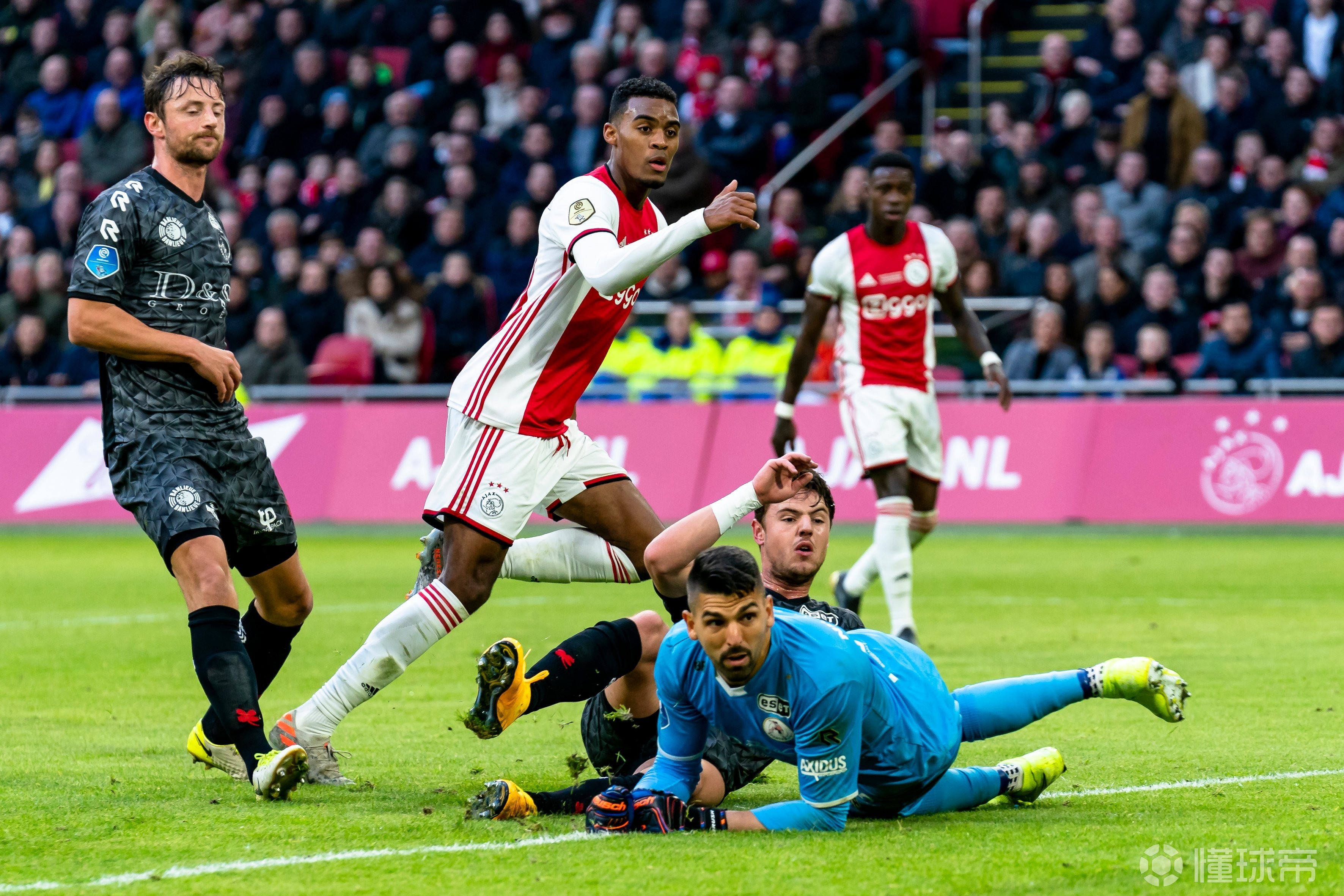 荷甲综述:阿贾克斯主场小胜,阿尔克马尔不敌威廉二世