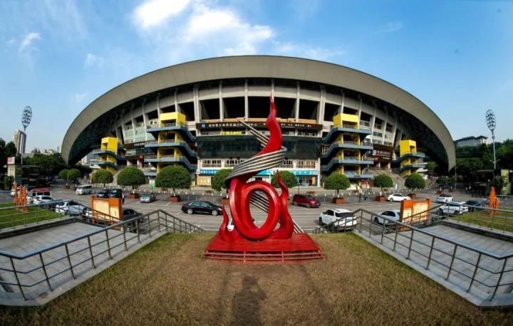 今天,我们再走一遍奥体!|重庆两江竞技|懂球帝