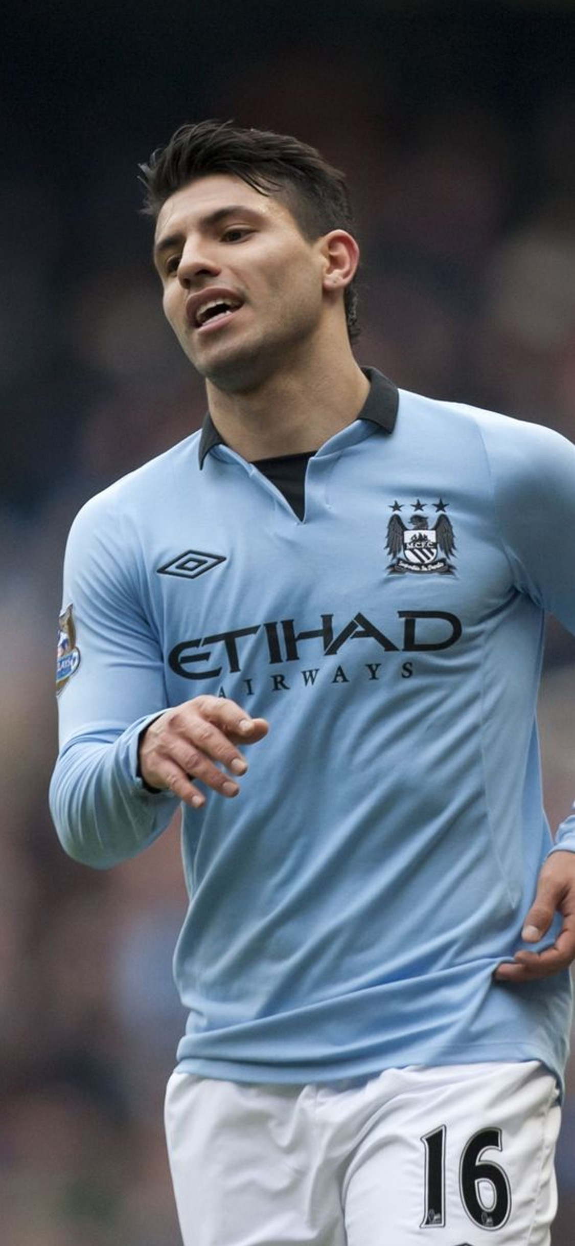 踢球侠壁纸:英超曼城阿圭罗高清全面屏手机第三期