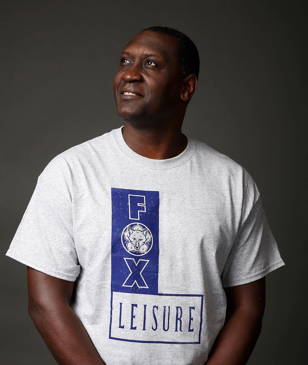 官方:球队传奇赫斯基作为俱乐部大使回到莱斯特城他.