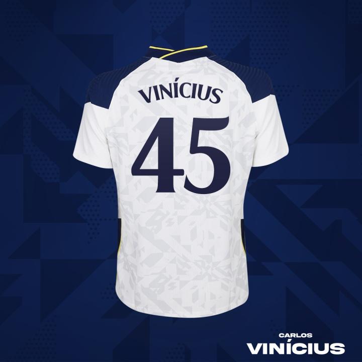 官方：卡洛斯 维尼修斯在热刺身穿45号球衣