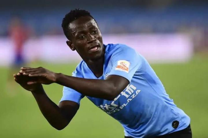 龙东离队后大连人大胜博阿滕首发破门他下赛季会留队吗