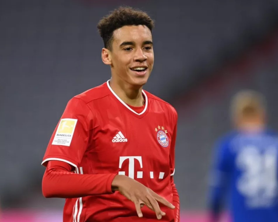 虽然如此,但在国际足联的规定之下,孔茨和国家队主帅勒夫都还有一线