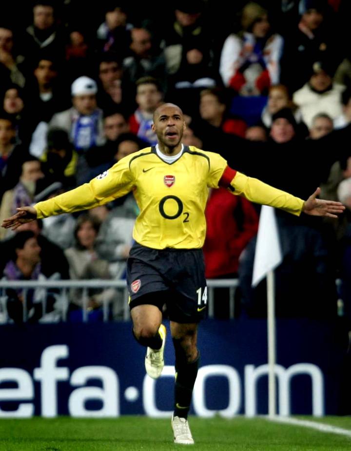 亨利,他不得不与梅西,埃托奥,罗纳尔迪尼奥,古德约翰森和年轻的博扬