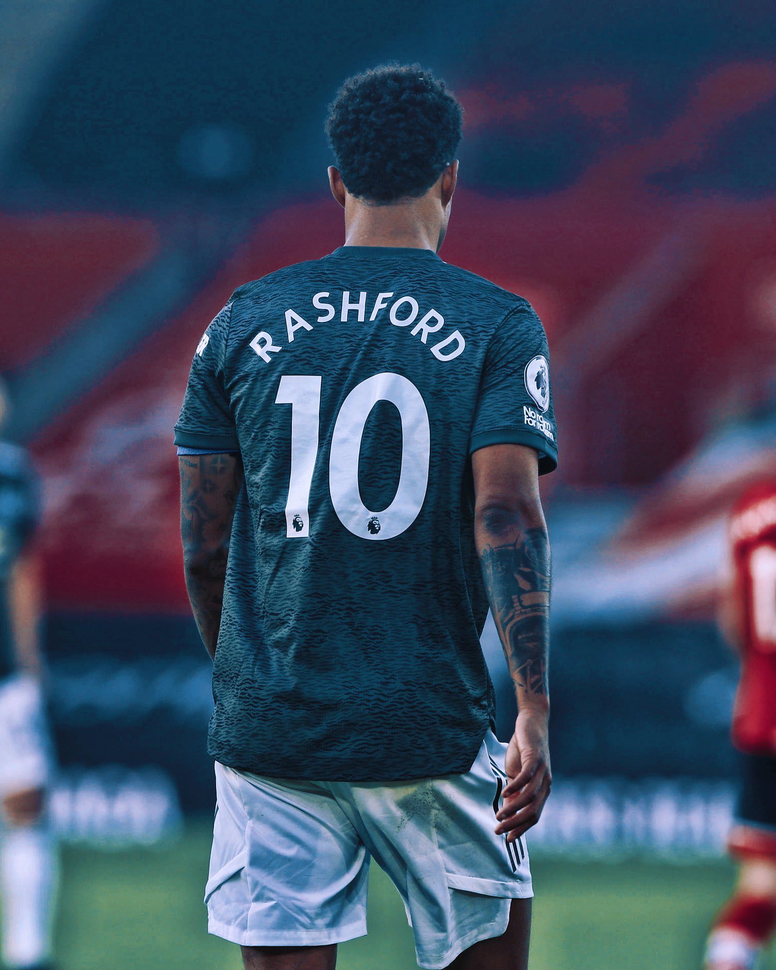 拉什福德在上场比赛的几个处理让球迷有些许不满意