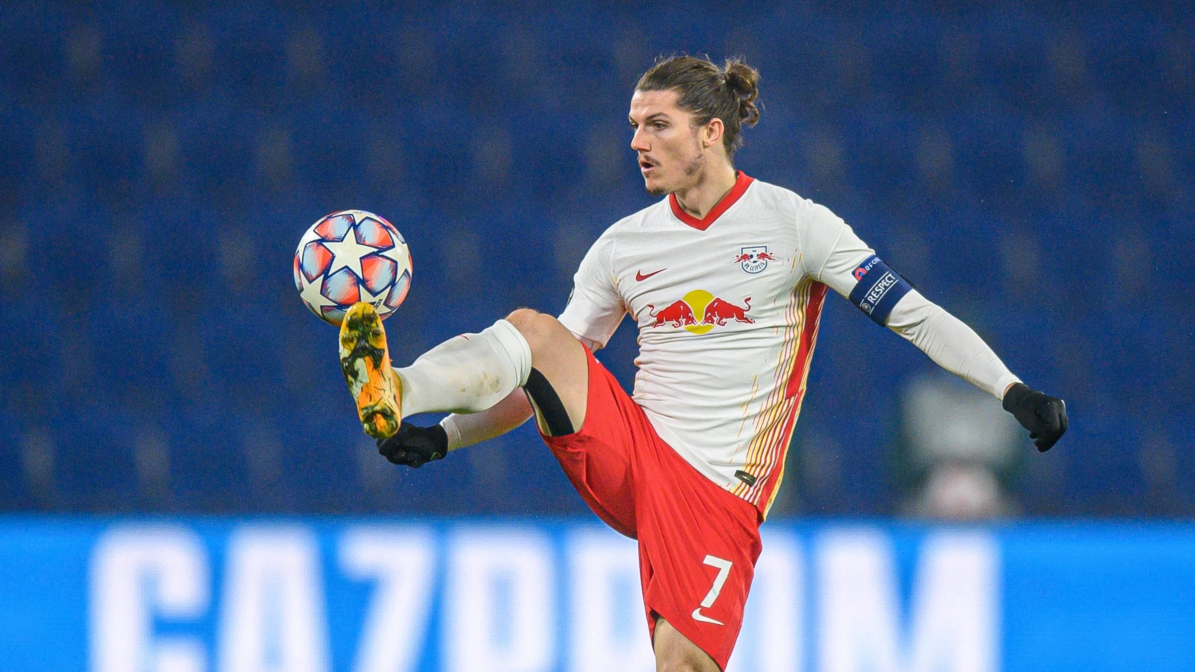 图源:莱比锡官方社媒萨比策:"我们上半场表现的很有统治力,我们丢了一