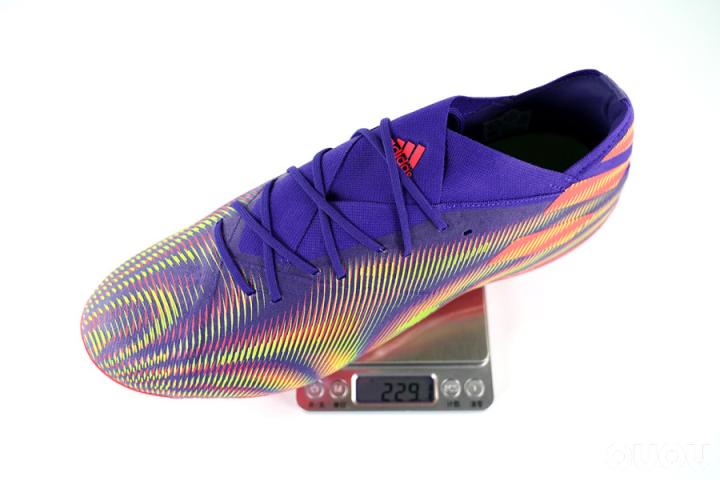 阿迪达斯nemeziz.1 ag静态赏析