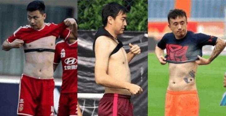 李玮锋在视频中也承认当时的国脚与巴西球员实力差距太大,怎么练也