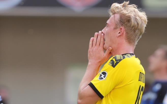 多特蒙德欲将进攻多面手外租 落脚枪手或让布兰特找回状态