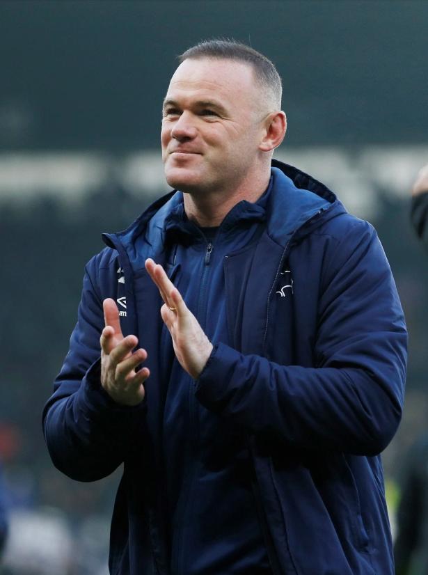 英国退役巨星鲁尼教练首秀遭败昔日恩师弗格森爵士提出警告