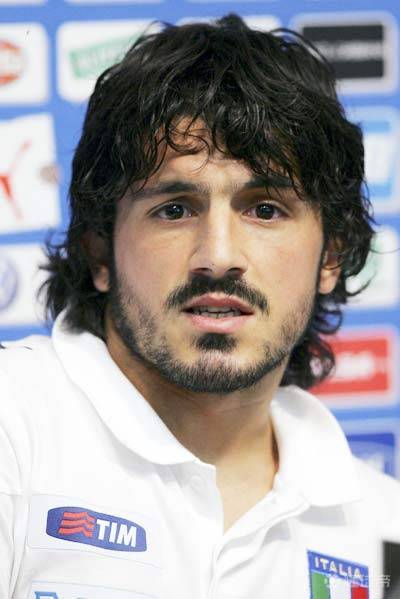 当年意大利阵中风格凶悍的猛男各位评价一下加图索
