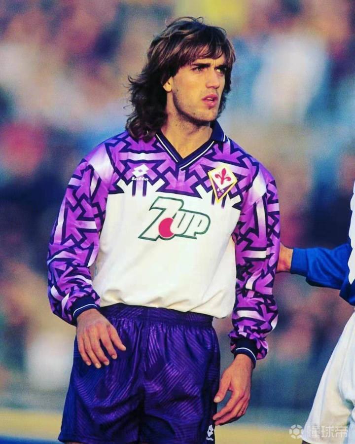 足坛老照片,意甲佛罗伦萨,紫百合传奇巴蒂斯图塔.