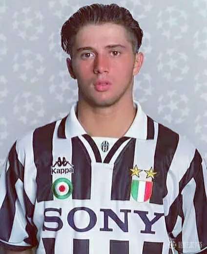 自古意大利队出男模这个为尤文图斯效力过十年