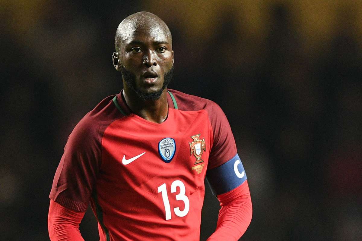 不只是法国,葡萄牙队近百年发展同样离不开非洲的璀璨星光