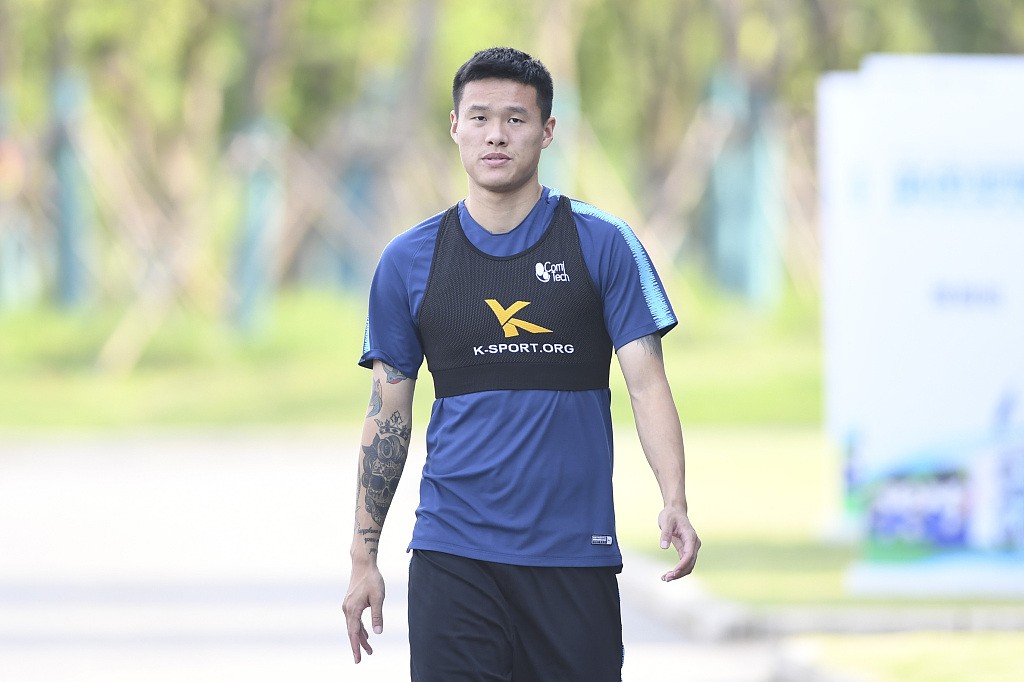 白国华前江苏队球员李昂确认加盟上海海港