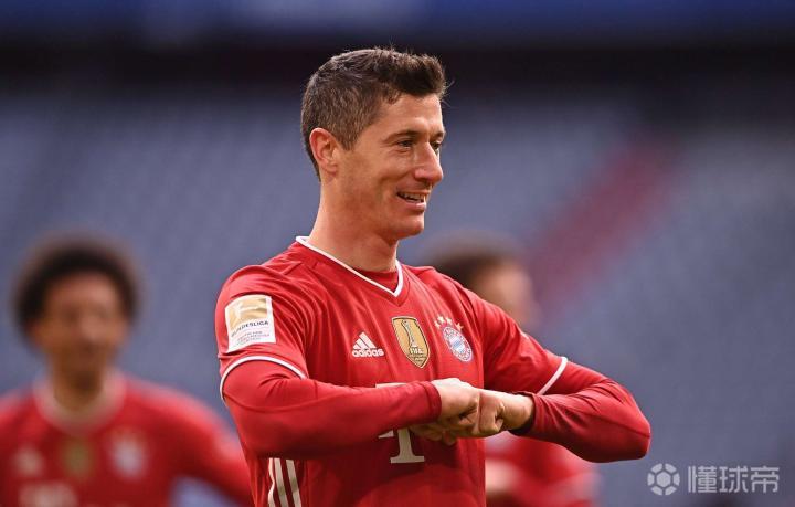 莱万帽子戏法|拜仁慕尼黑|莱万多夫斯基|懂球帝