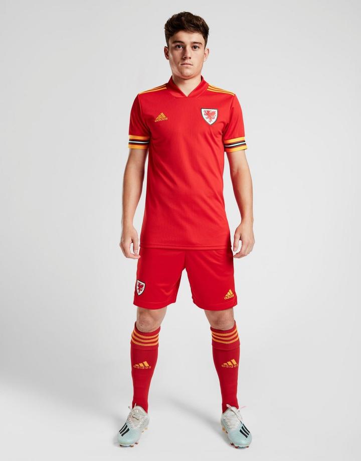 欧洲杯球衣巡礼a组意大利土耳其威尔士瑞士