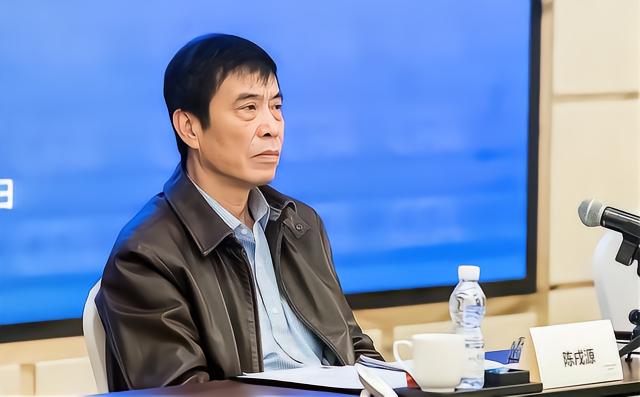 尽最大的能力去满足他们的要求,这个从陈戌源参加白岩松的访谈中,就能