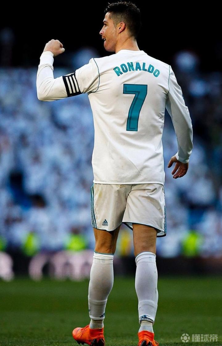 哪个足坛7号是你最爱的足球记忆就我自己来说