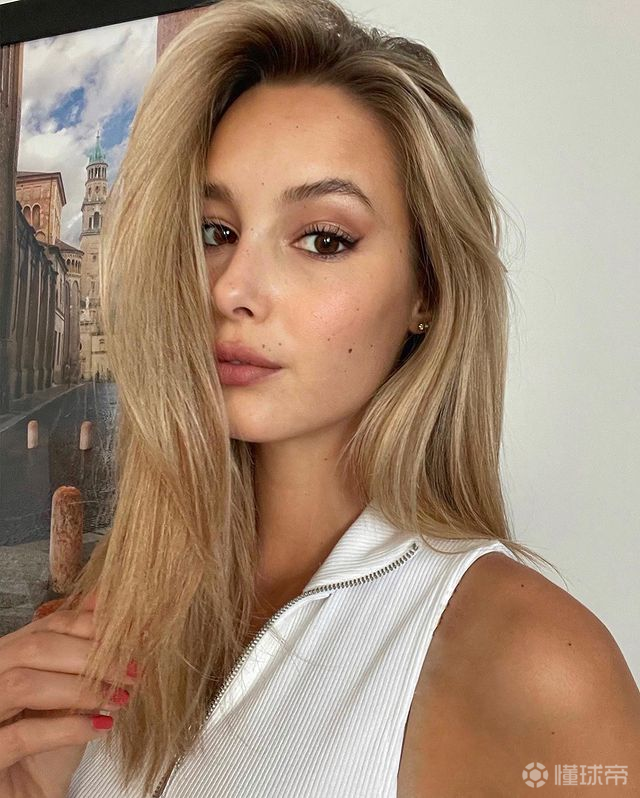 瓦尔加ins更新美照您最常使用的表情符号是什么呢