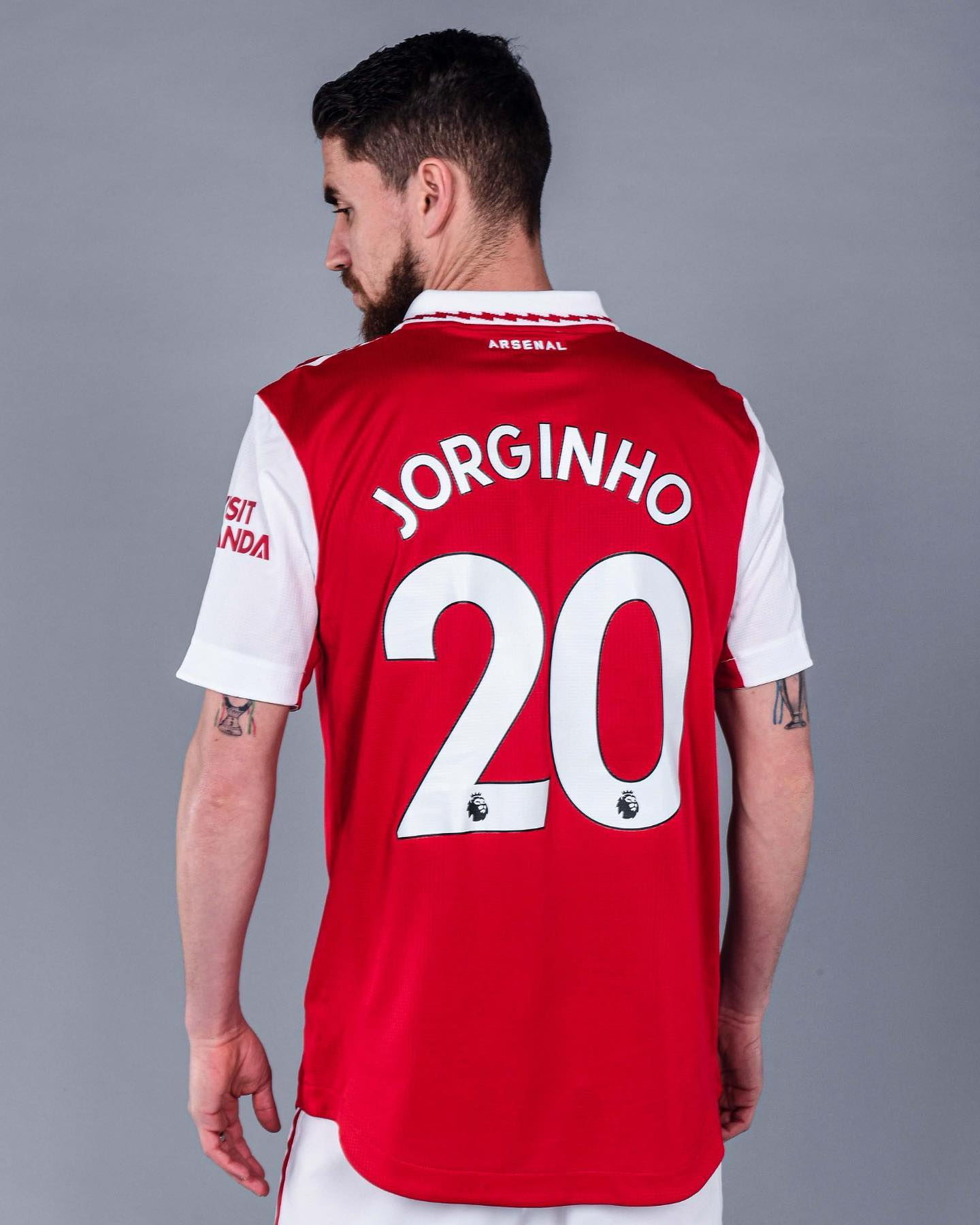 20号战袍 | 若日尼奥加盟阿森纳