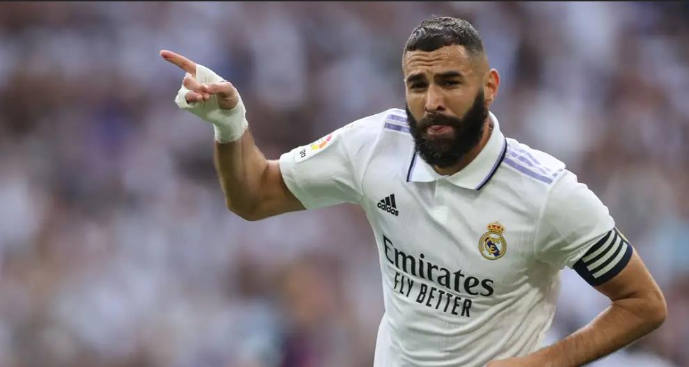 锋线瑰宝揭秘金球先生本泽马职业生涯的进球足迹