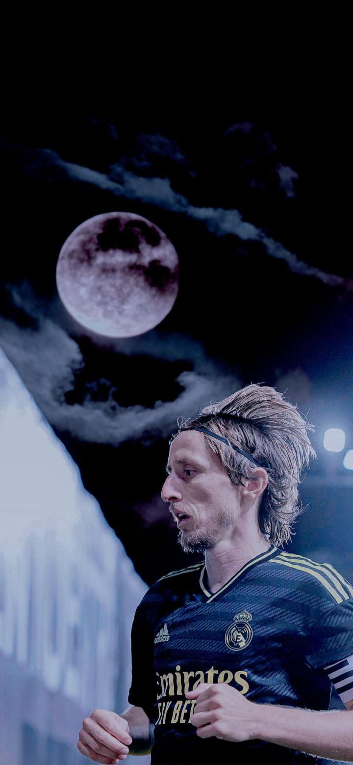 皇马壁纸第十期莫德里奇特刊就压着打红