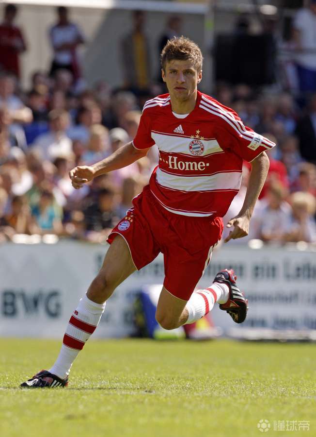 2008年还在拜仁二队的二娃他始终是那个饮水