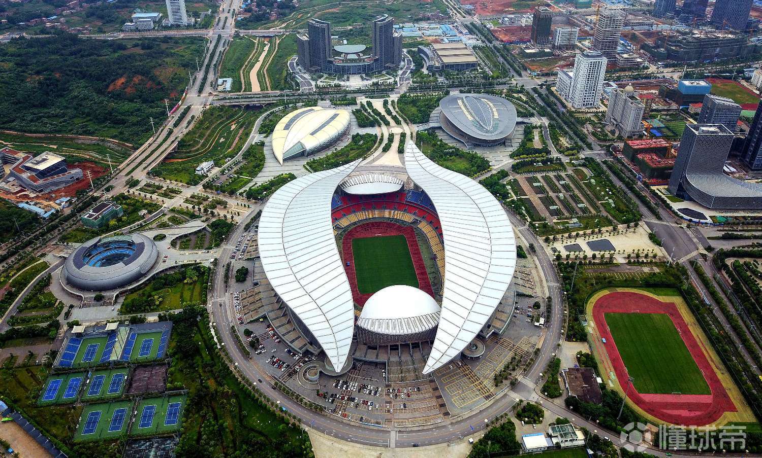 广西体育中心广西新媒体中心相距不到4公里刚刚在