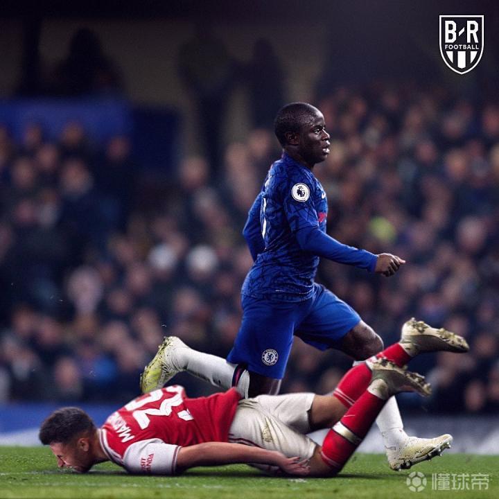 br足球近期推出了一组图片足坛名场面角色互换