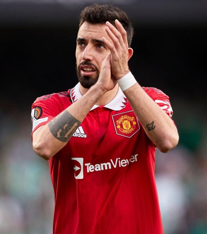 b费曼联生涯各项赛事已送出49次助攻|曼联|布鲁诺-费尔南德斯|懂球帝