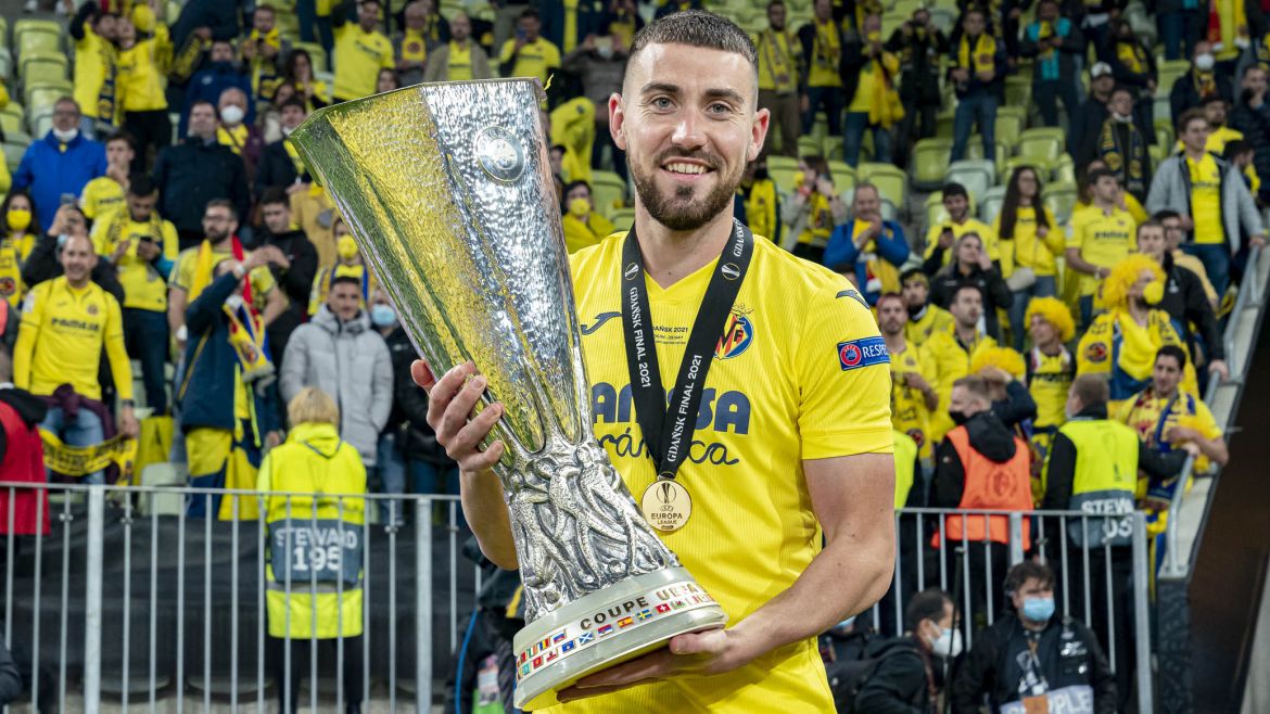 比利亚雷亚尔官方:莫伊-戈麦斯离开球队,加盟奥萨苏纳