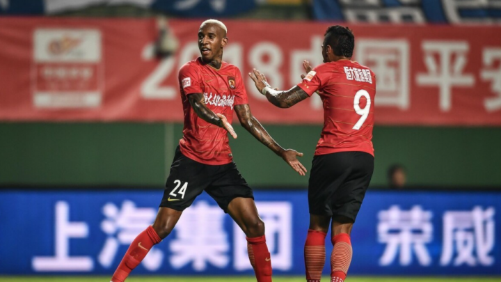 广州队vs广州城千呼万唤始出来穗城德比嗨起来