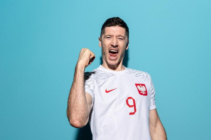 莱万多夫斯基定妆照|波兰|巴塞罗那|莱万多夫斯基|懂球帝