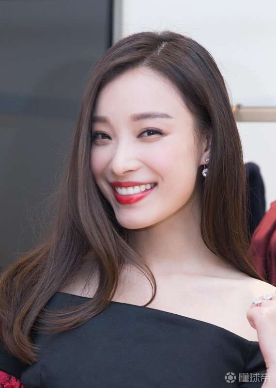 那些大嘴女星们|懂球帝