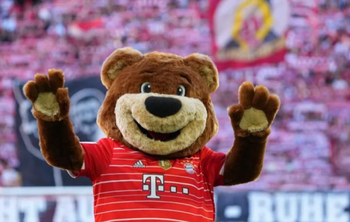 新版伯尼熊看不习惯拜仁球迷网上请愿还我旧的伯尼熊