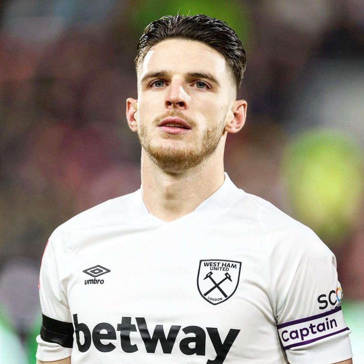 曼城和阿森纳本周都想竞购德克兰·赖斯,继续追寻追.