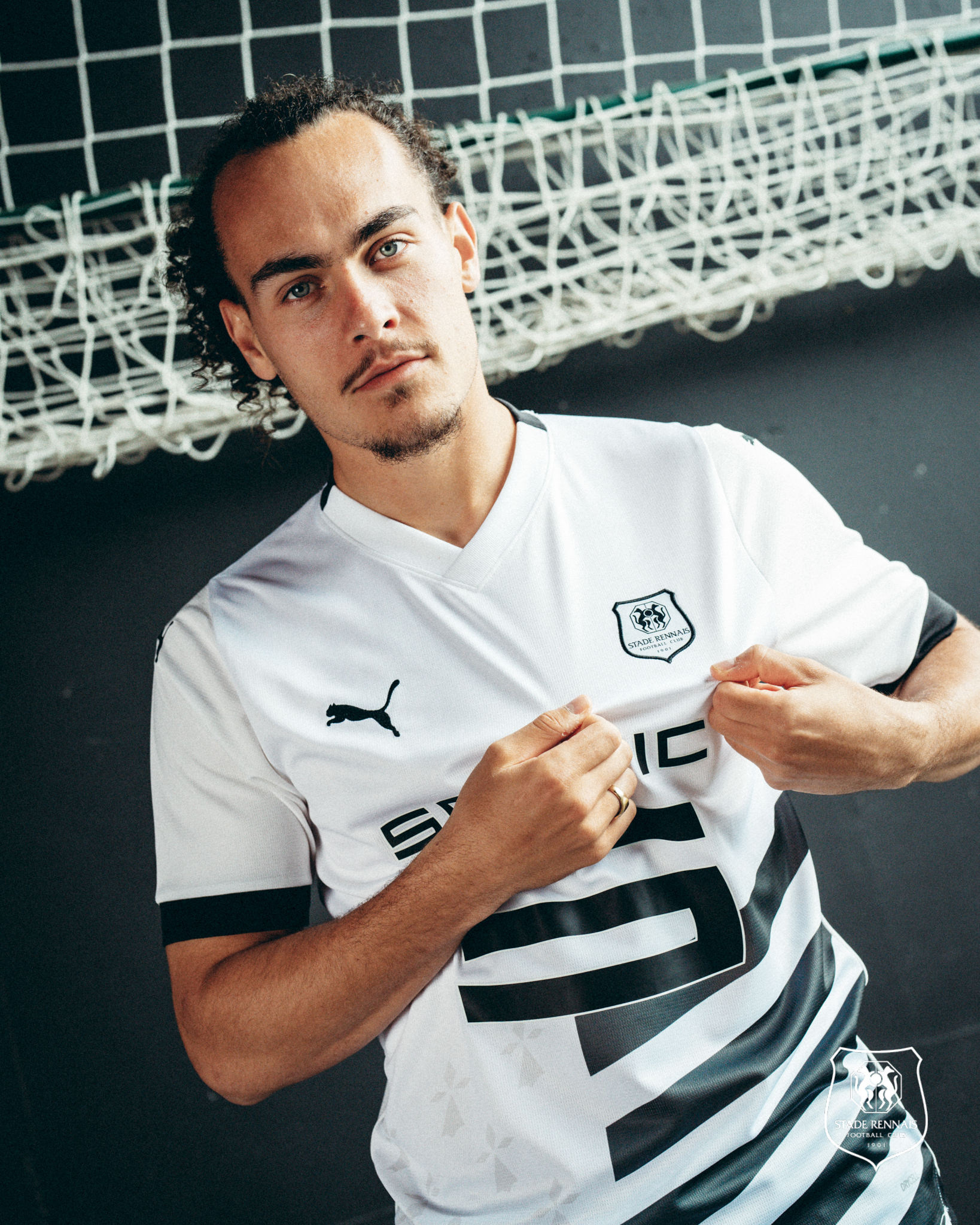 雷恩发布202324赛季客场球衣