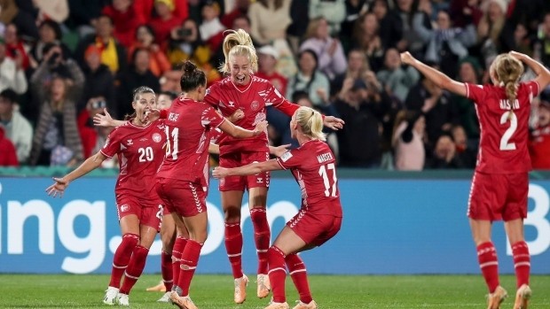 丹麦女足旺斯高我等这球等好久了这个好开局对我们很重要